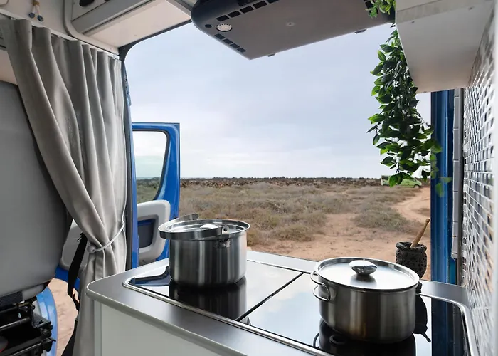 Κάμπινγκ Adventure Campingvan Famara