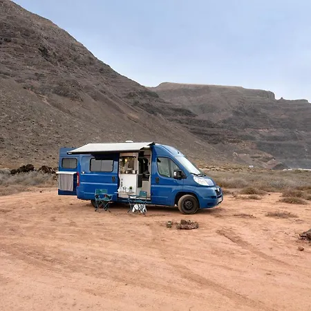 Adventure Campingvan Campingplads Famara