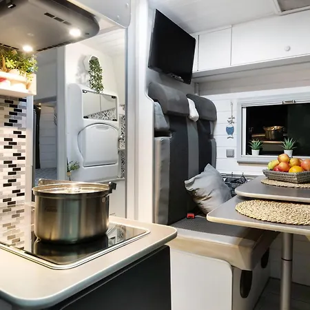 مكان تخييم Adventure Campingvan *